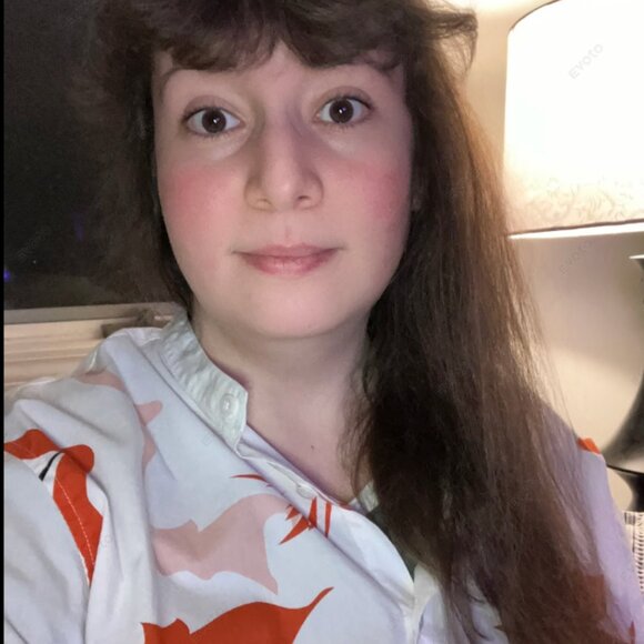 Meet your Posher, Linzi - Picture 3 of 3